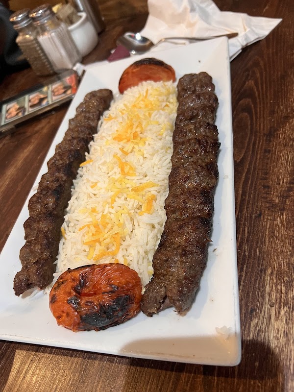 بیسترو شیراز و بازار - عکس 3