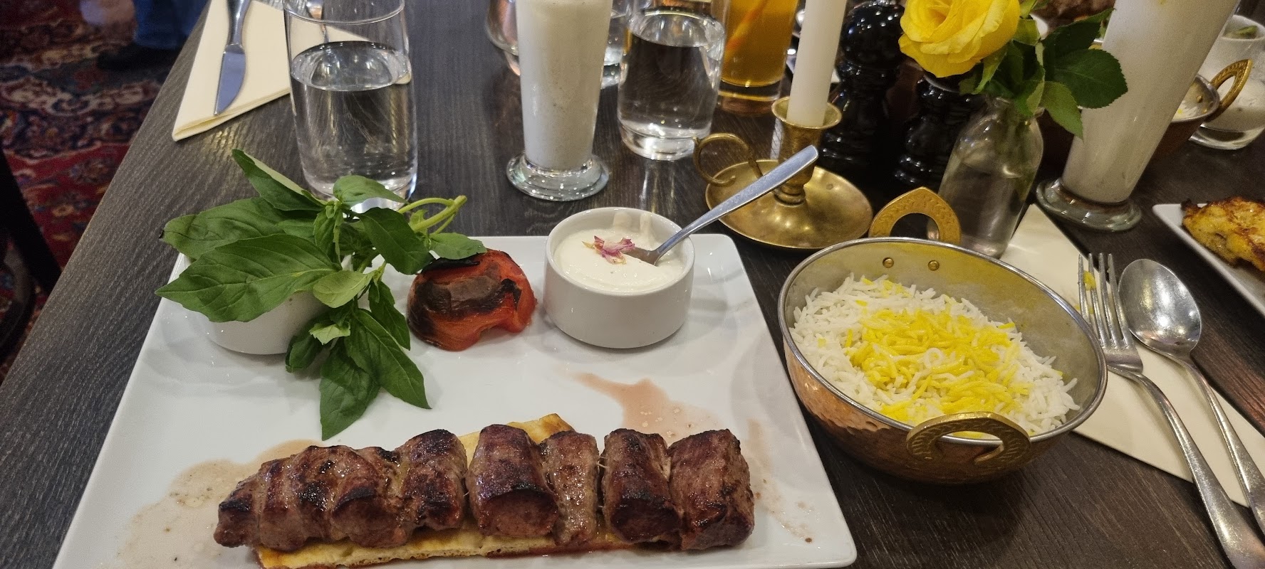 ساقی گریل - رستوران ایرانی - عکس 3
