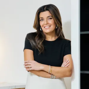 سارا آزانی و آرش شیرازی - عکس 2